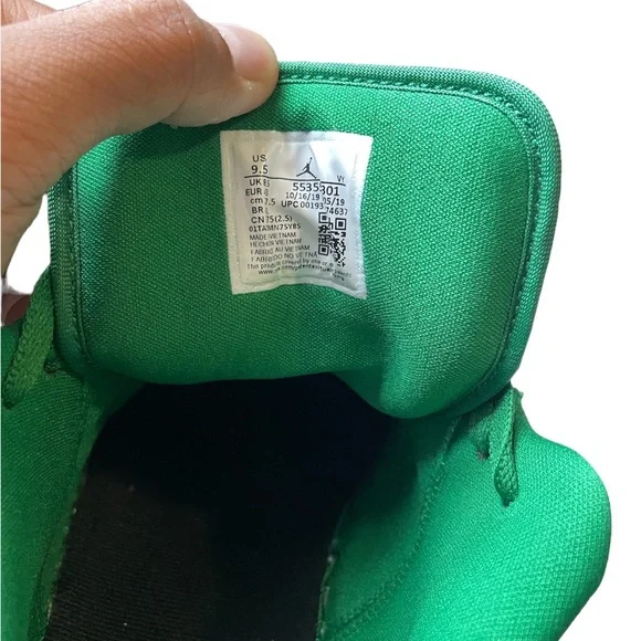 Jordan 1 Low Pine Greens 9.5 - Picture 6 of 7